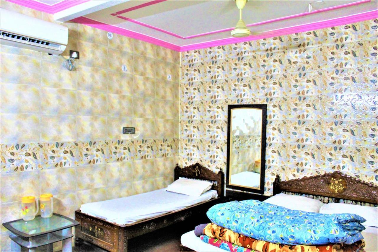 Central Guest House , Walk In Dargah & Markaz Neu-Delhi Exterior foto